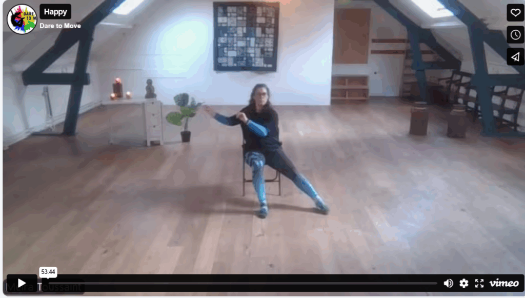 zie hier een voorbeeld van les van Dare to Move. Kom in beweging met het thema happy. Dans thuis op jouw eigen voorwaarden!